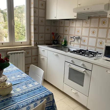 Ponzamania Bacio Del Sole Апартаменты